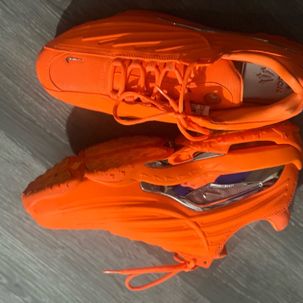 Nike Men's Orange Sneakers